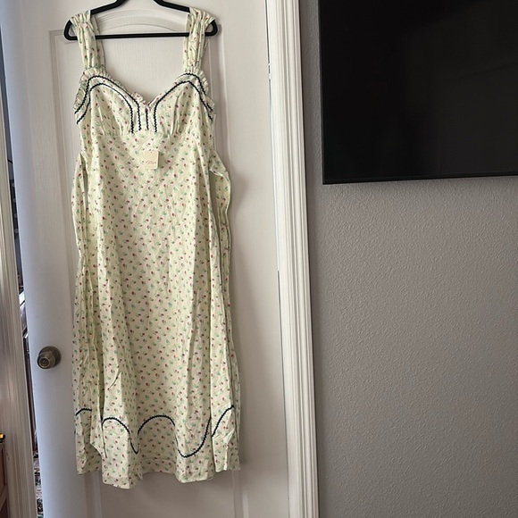 Free People Dresses & Skirts - NWT Free People Cotton Sweetheart Tie Back Floral Maxi Dress w RicRac trim. Sz L